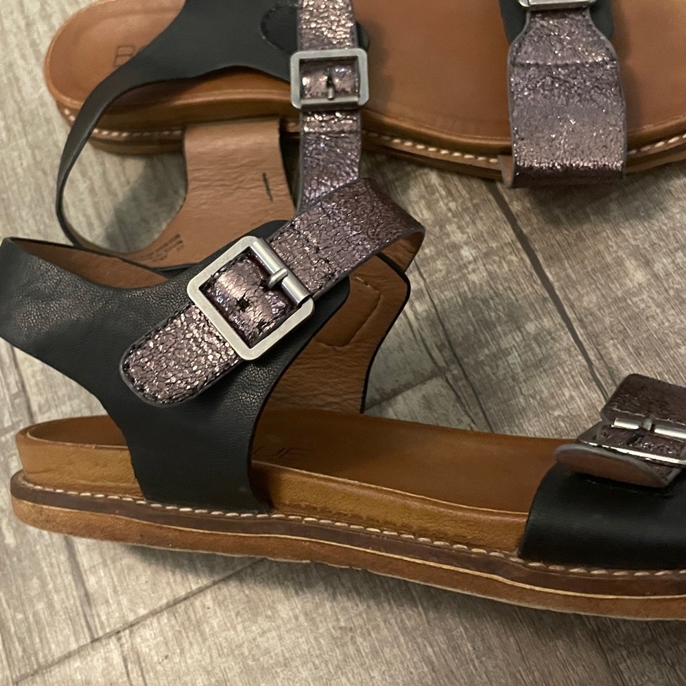Corkys Black and Metallic Buckle Sandals size 10 - Picture 4 of 5